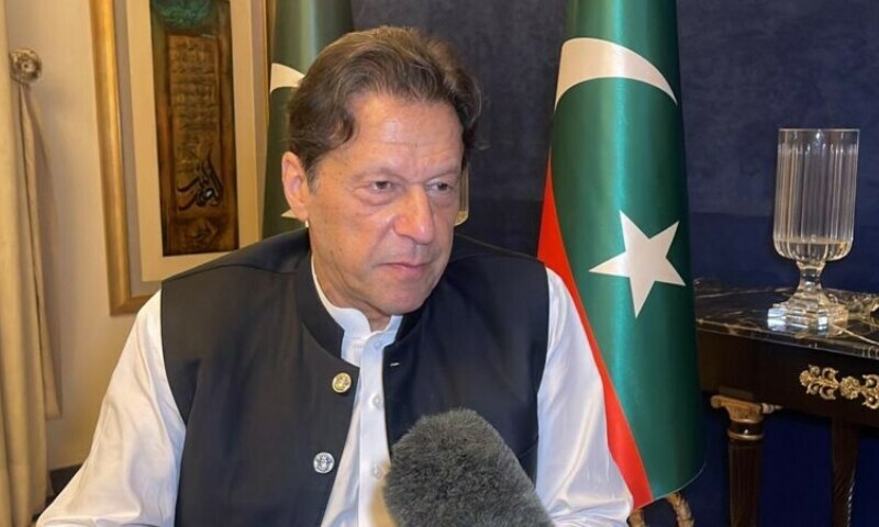Imran says he doesn't 'need' establishment, will talk to everyone except  'thieves' - DAWN.COM